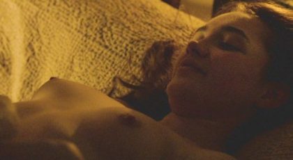 Florence Pugh nude in Outlaw King (2018) 1080p WEB